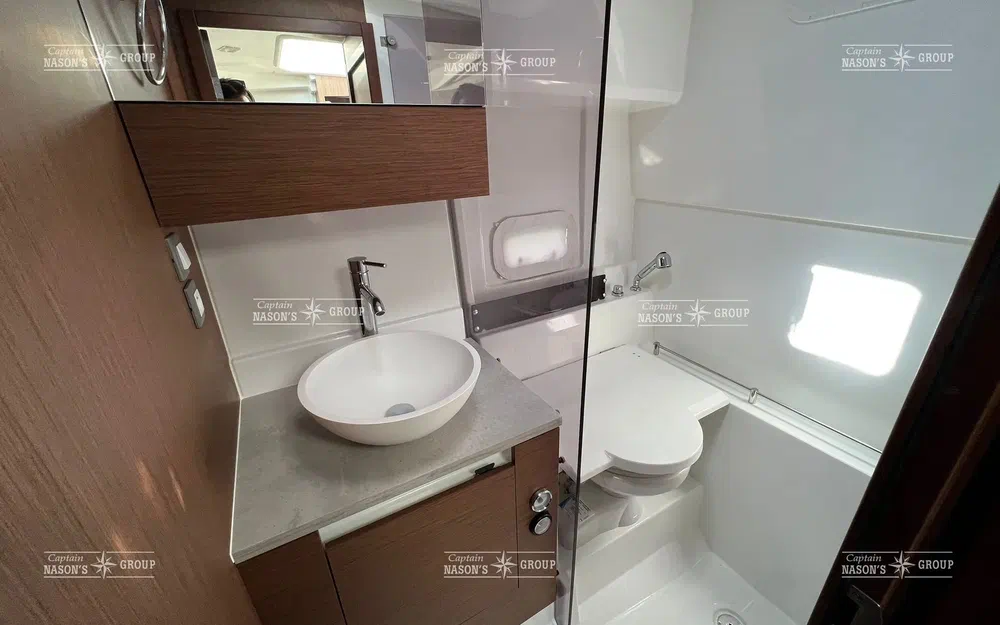 slider 4 Jeanneau Cap Camarat 10.5 WA Cap Camarat 10.5 Wa Serie 2