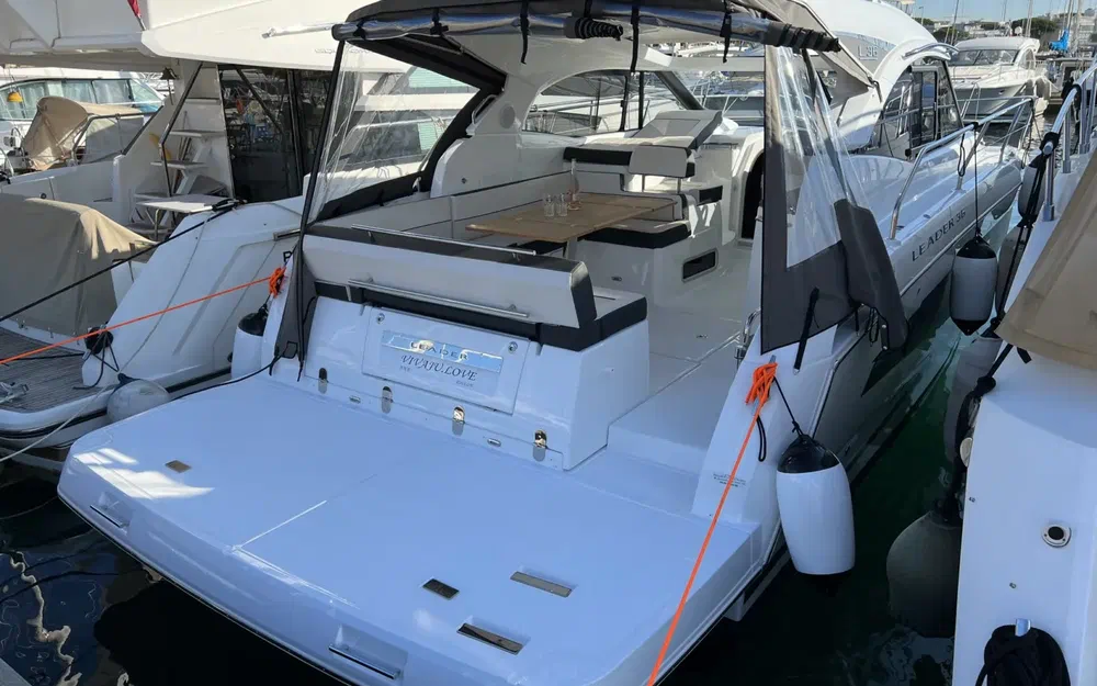 slider 2 Jeanneau Leader 36