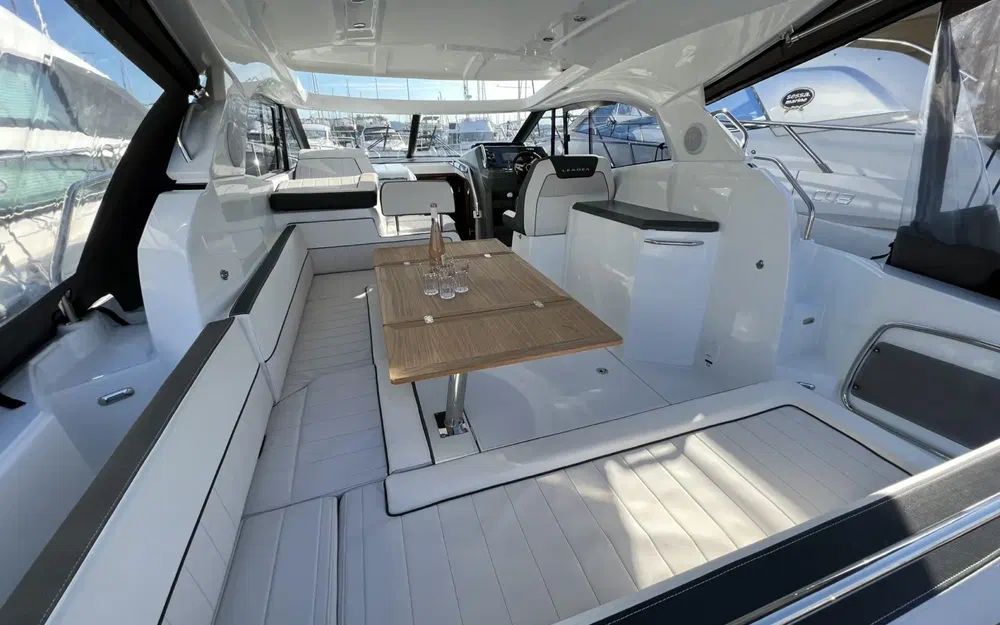 slider 4 Jeanneau Leader 36