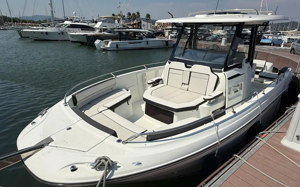 slider 0 Jeanneau Cap Camarat 10.5 CC