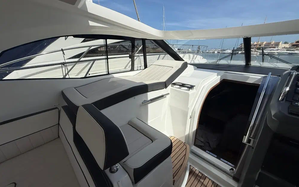 slider 5 Jeanneau Leader 36