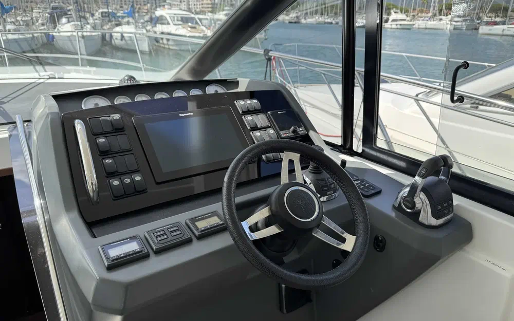 slider 2 Jeanneau Leader 40