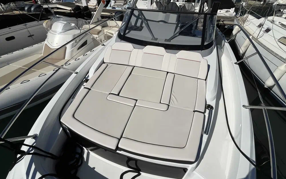 slider 10 Jeanneau Cap Camarat 10.5 WA Cap Camarat 10.5 Wa Serie 2