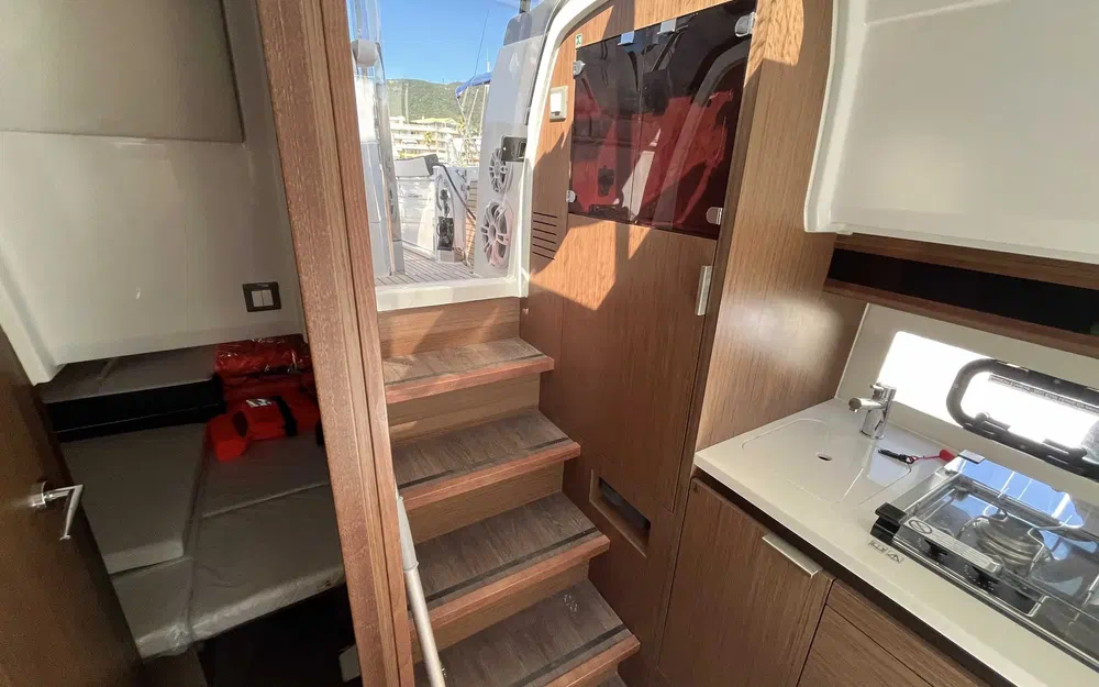 slider 11 Jeanneau Cap Camarat 10.5 WA Cap Camarat 10.5 Wa Serie 2