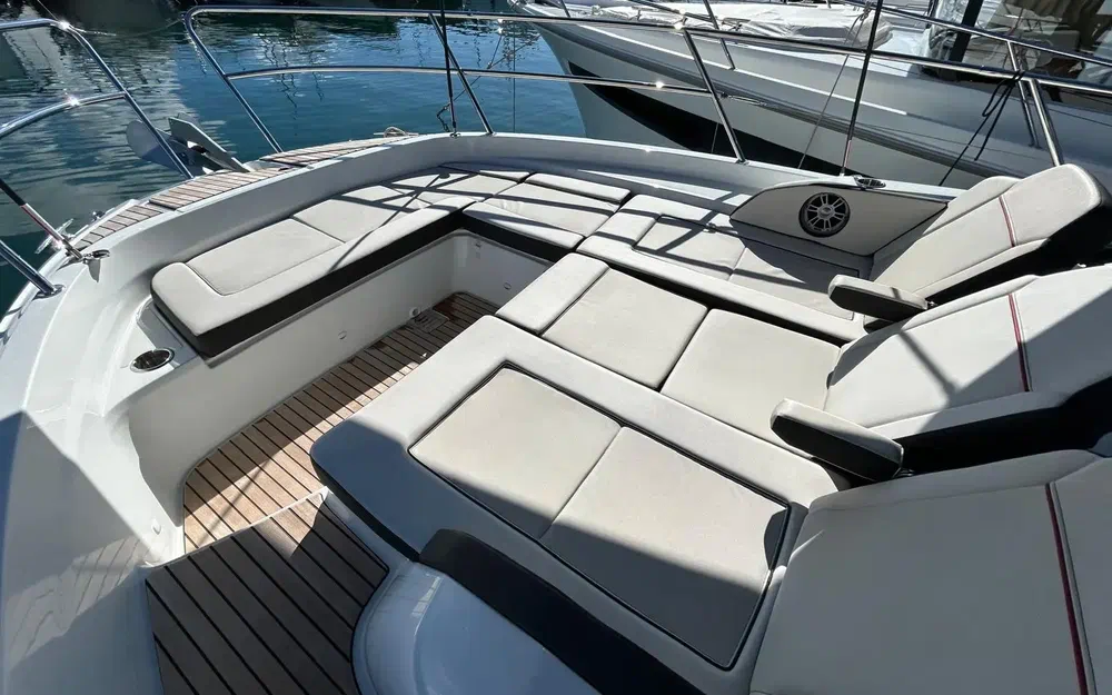 slider 10 Jeanneau Cap Camarat 12.5 WA