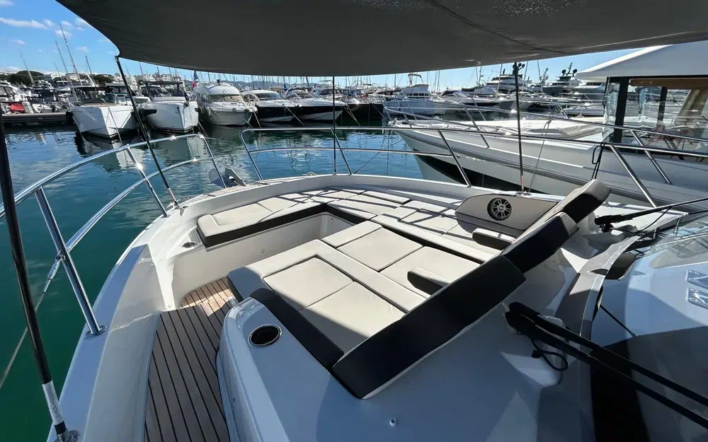 slider 11 Jeanneau Cap Camarat 12.5 WA