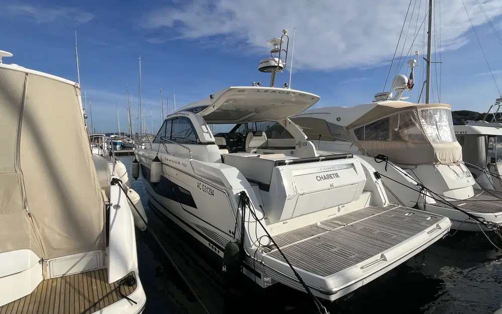 slider 0 Jeanneau Leader 40