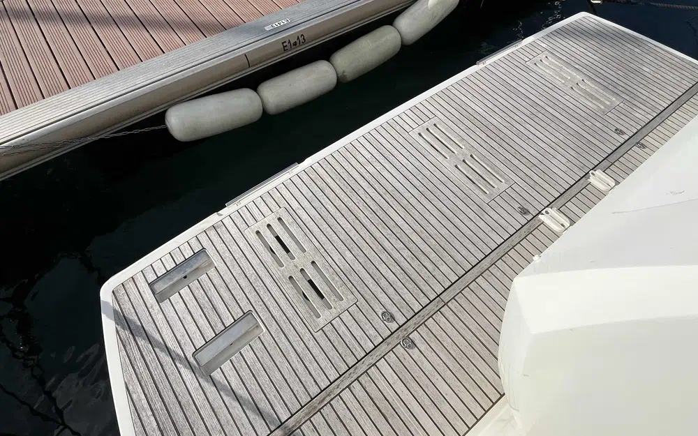 slider 2 Jeanneau Leader 40