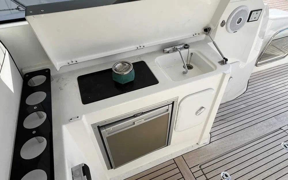 slider 5 Jeanneau Leader 40