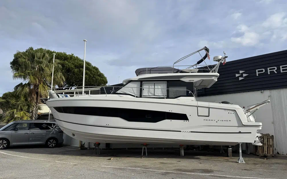 slider 0 Jeanneau Merry Fisher 1295 Fly