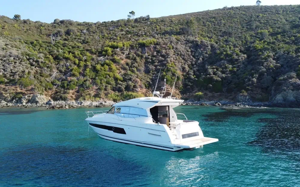 slider 0 Prestige Yachts 460 Fly