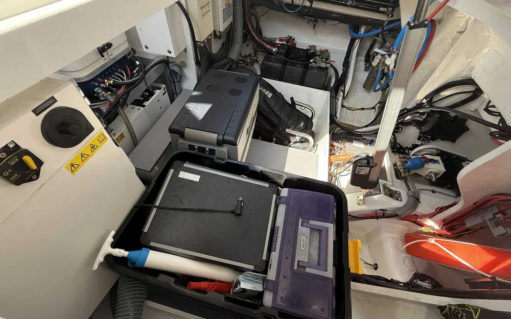 slider 14 Jeanneau DB 37