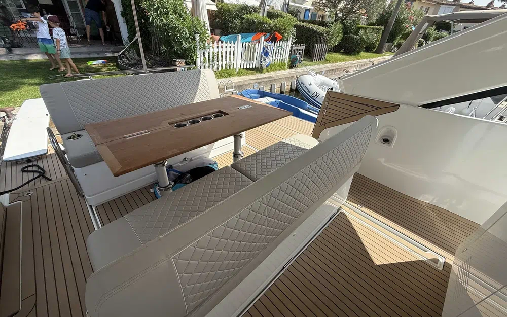 slider 15 Jeanneau DB 37