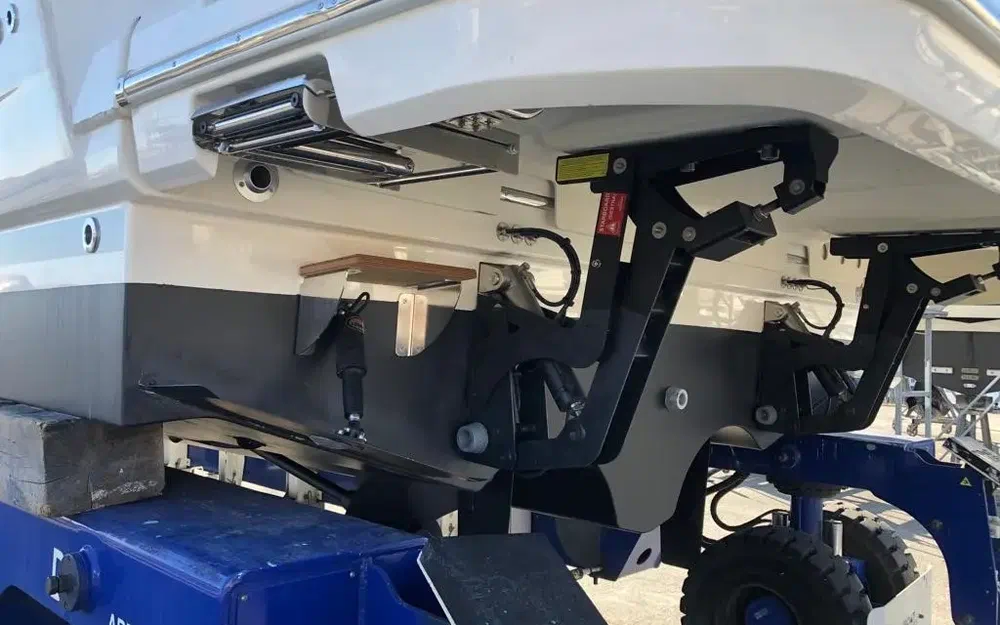 slider 3 Prestige Yachts 420 Fly