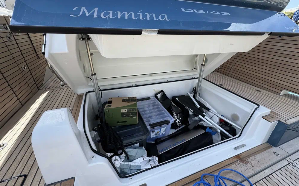 slider 14 Jeanneau DB 43