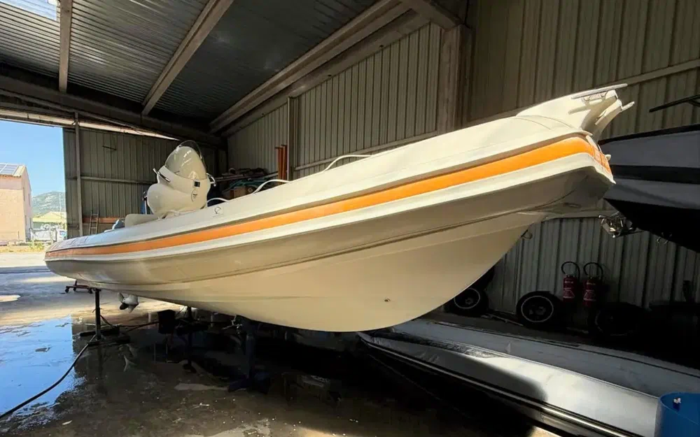 slider 8 Joker Boat Wide 620