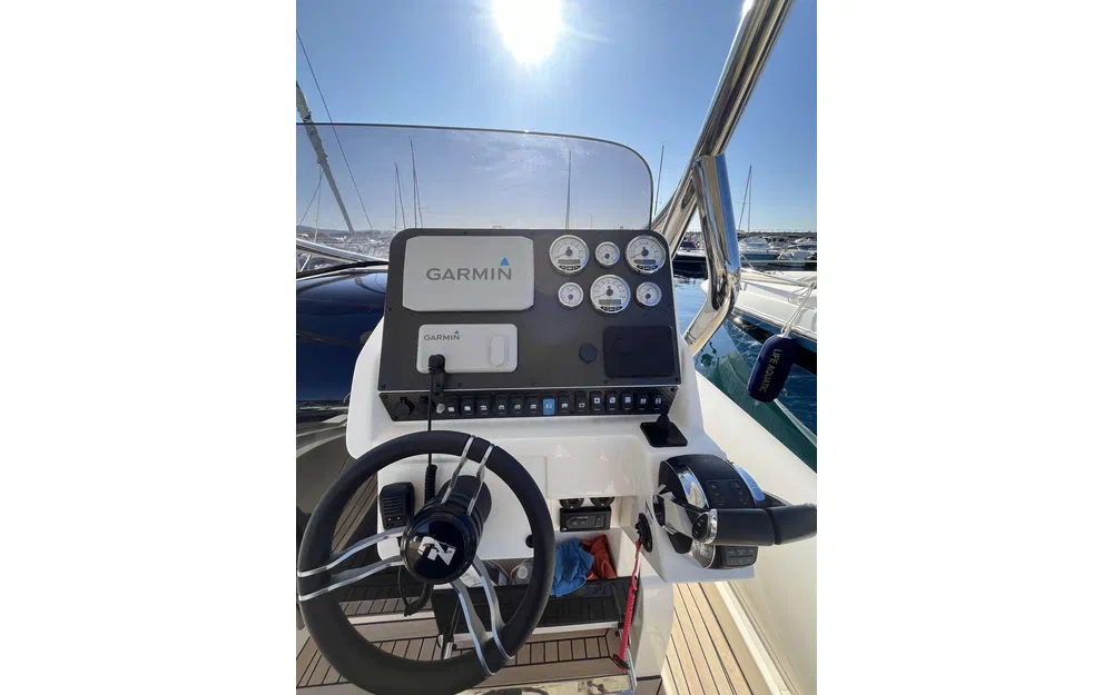 slider 10 Nuova Jolly Prince 33 CC