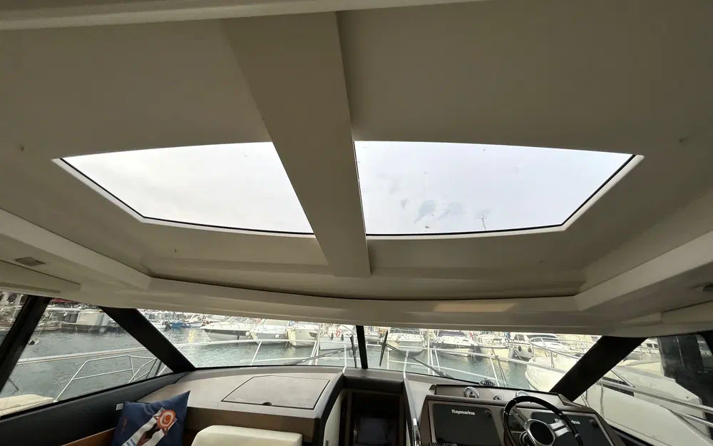 slider 5 Prestige Yachts 500 S