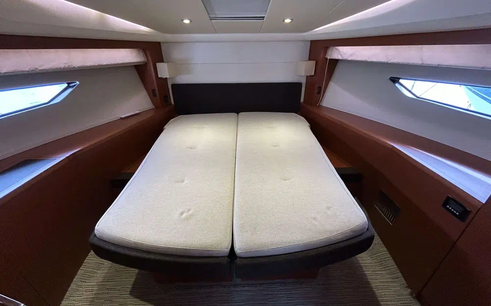 slider 15 Prestige Yachts 500 Fly