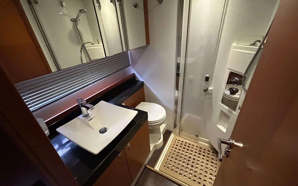 slider 17 Prestige Yachts 500 Fly