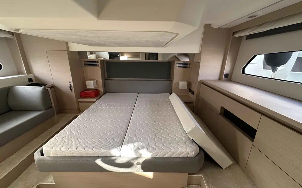 slider 19 Prestige Yachts 460 Fly