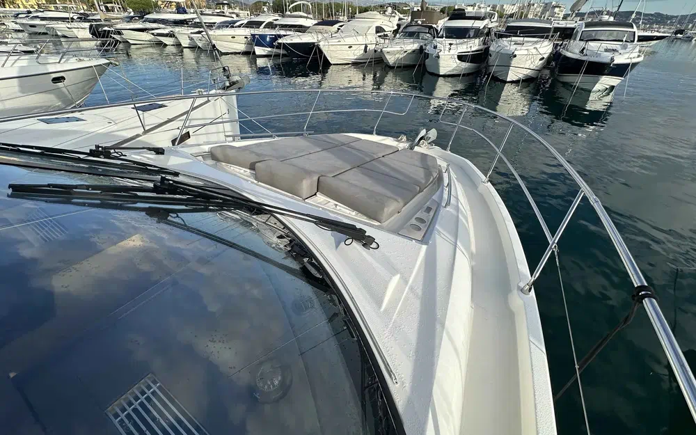 slider 7 Prestige Yachts 460 Fly