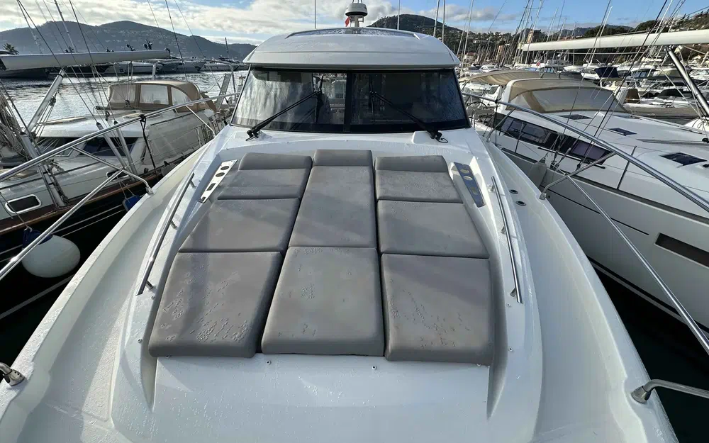 slider 8 Prestige Yachts 460 Fly
