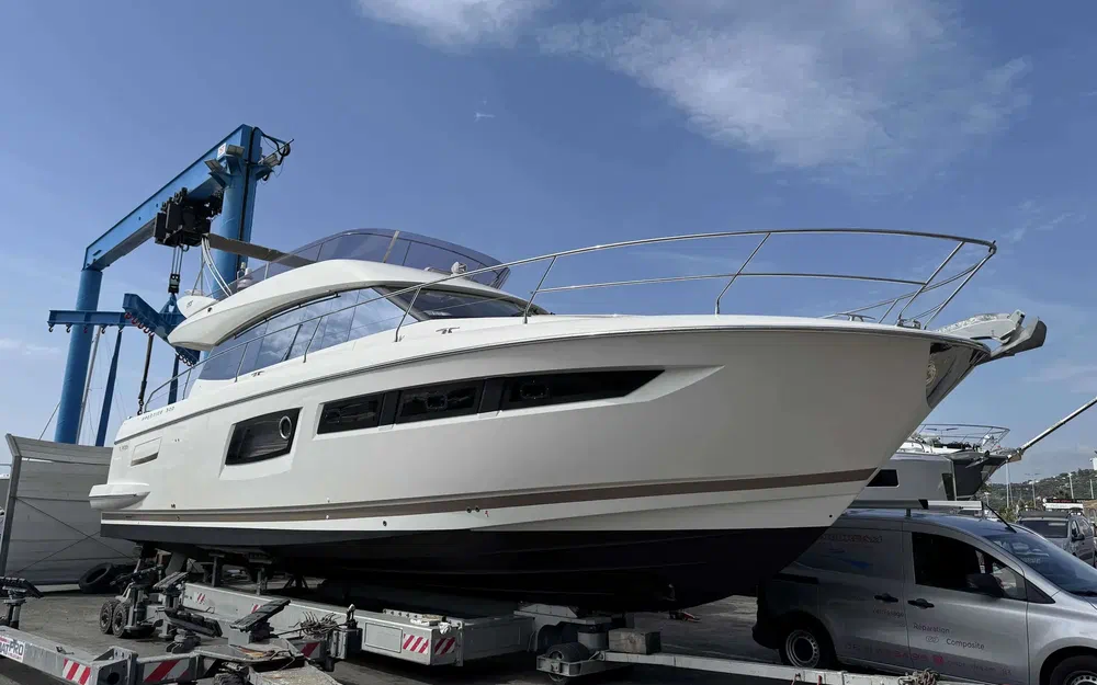 slider 0 Prestige Yachts 500 S