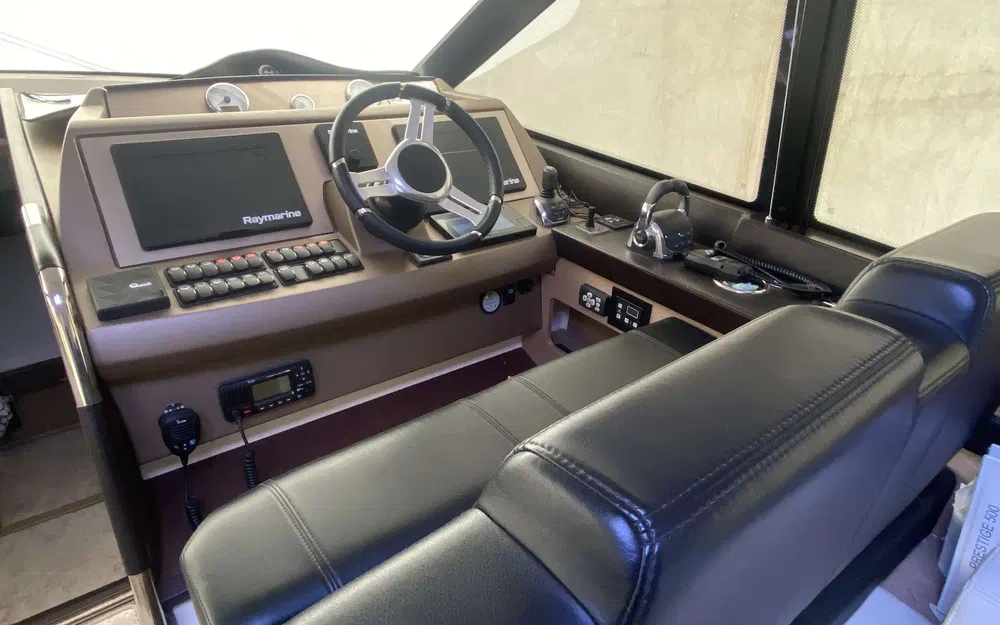 slider 5 Prestige Yachts 500 S