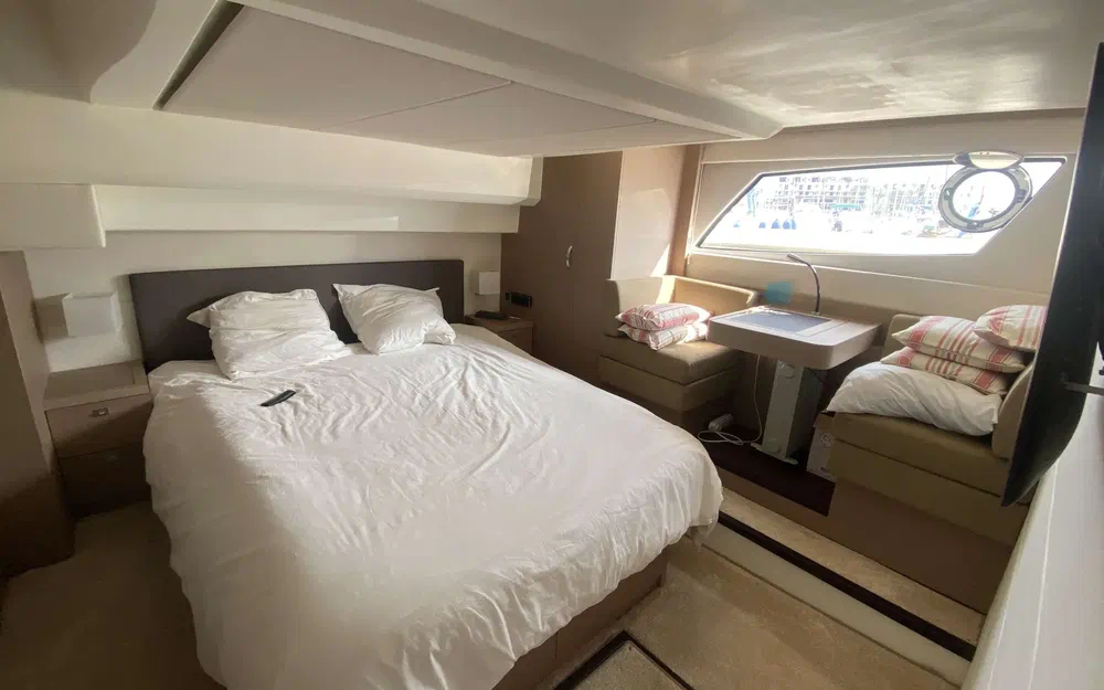 slider 6 Prestige Yachts 500 S
