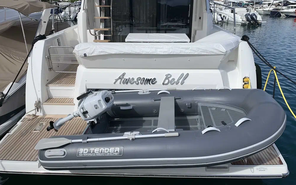 slider 4 Prestige Yachts 460 Fly