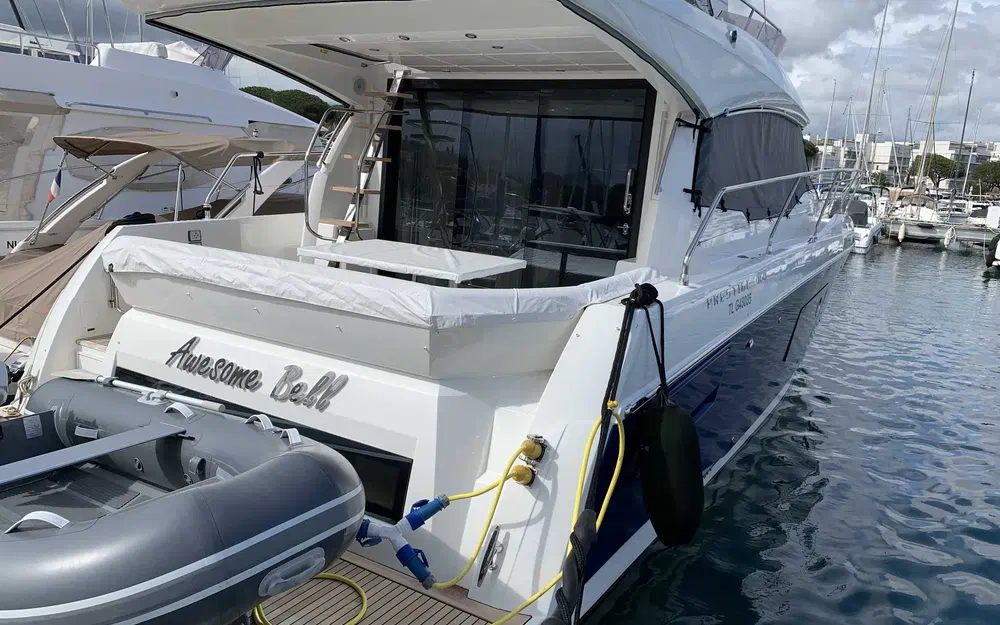 slider 5 Prestige Yachts 460 Fly