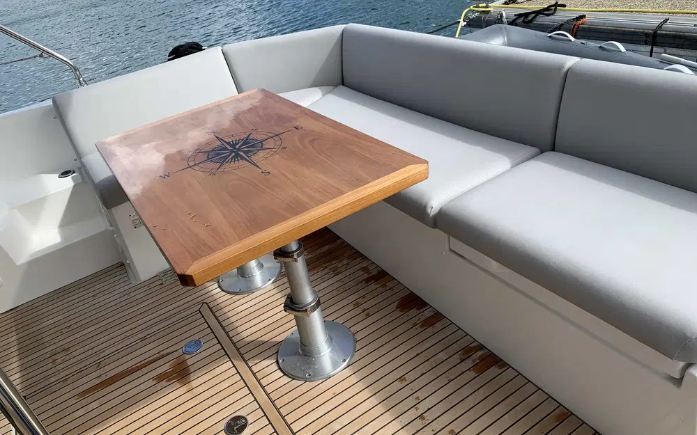 slider 6 Prestige Yachts 460 Fly