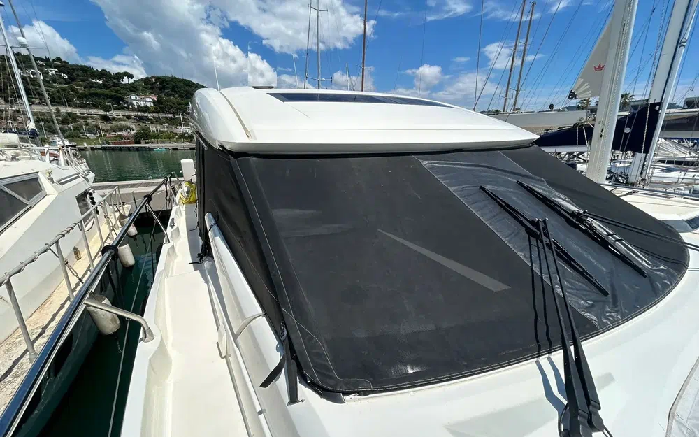 slider 8 Prestige Yachts 520 S