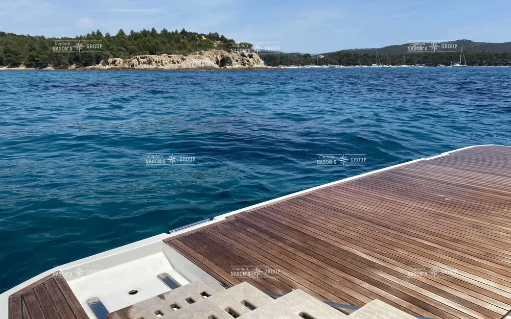 slider 13 Prestige Yachts PRESTIGE 630