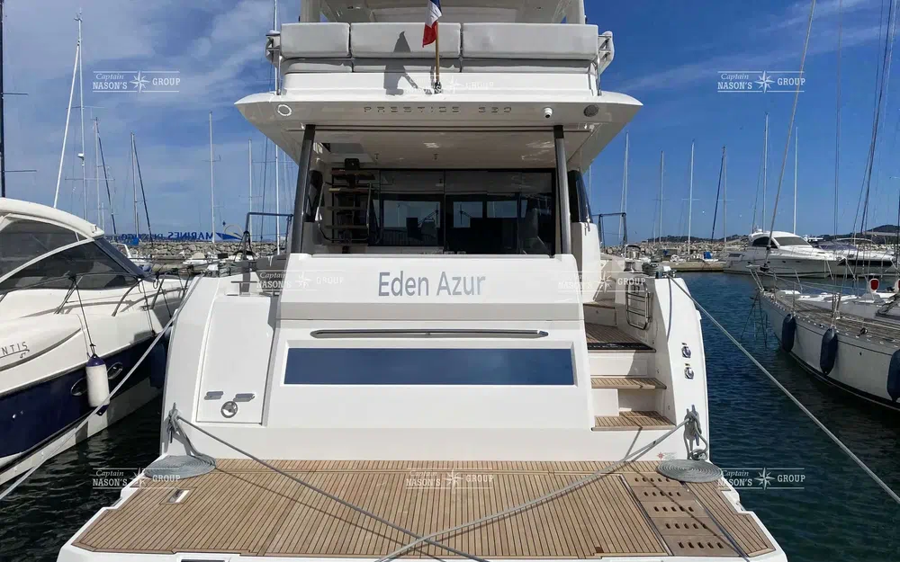 slider 7 Prestige Yachts PRESTIGE 630