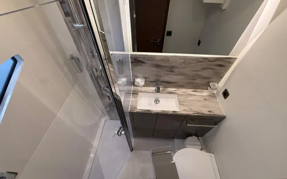 slider 10 Prestige Yachts M48