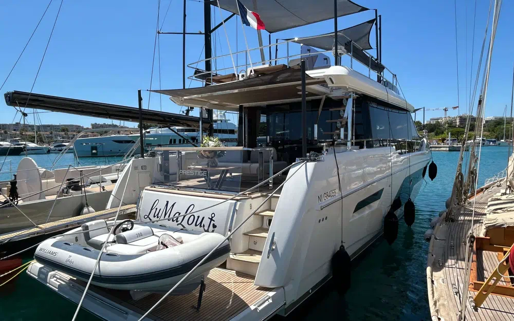 slider 0 Prestige Yachts X60