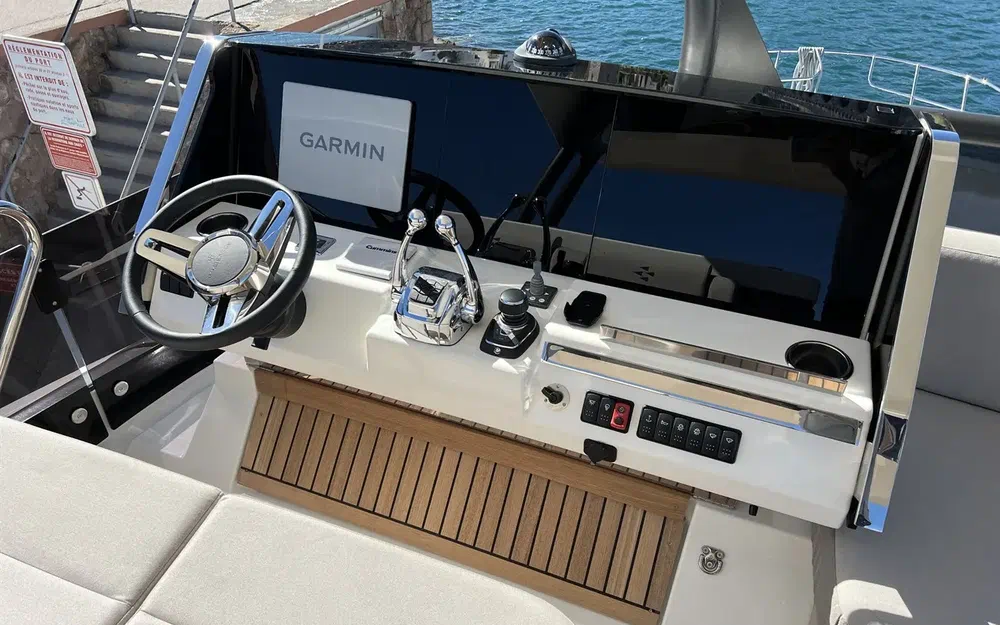 slider 12 Prestige Yachts X60