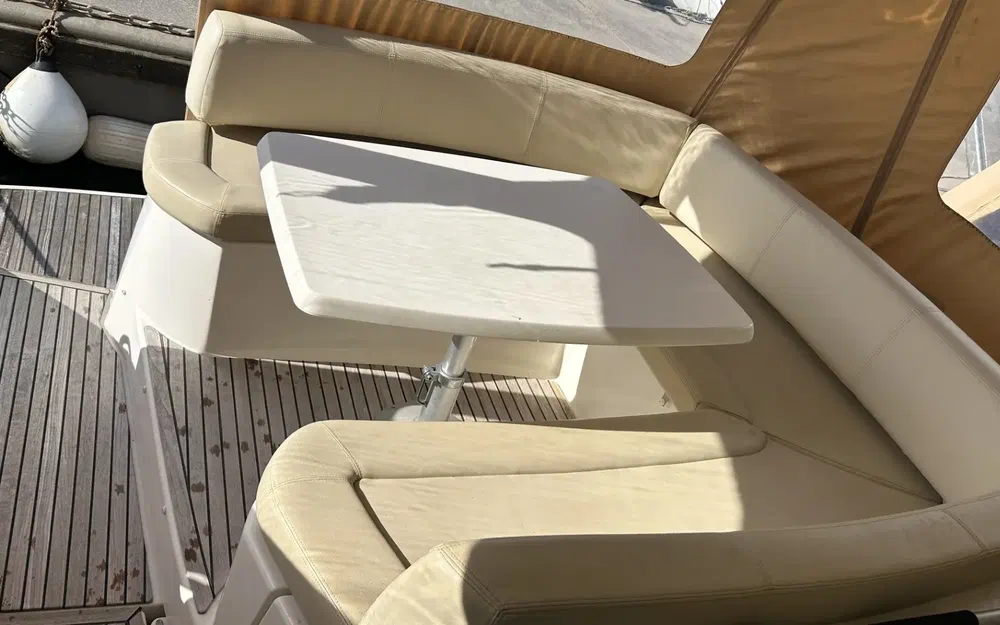 slider 9 Jeanneau Prestige 38 S