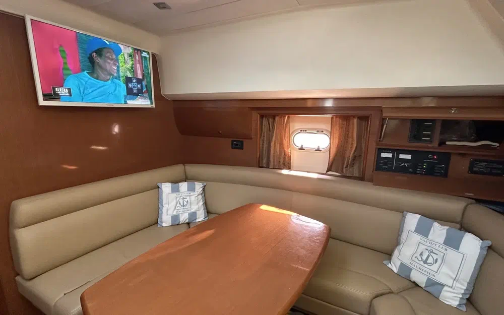 slider 3 Jeanneau Prestige 38 S