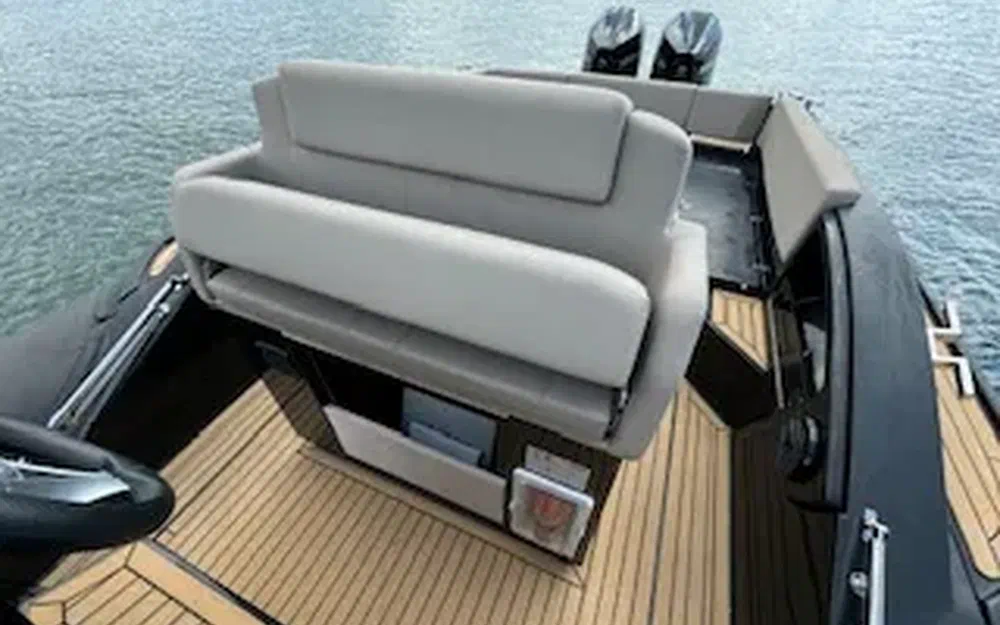 slider 9 Joker Boat Clubman 30