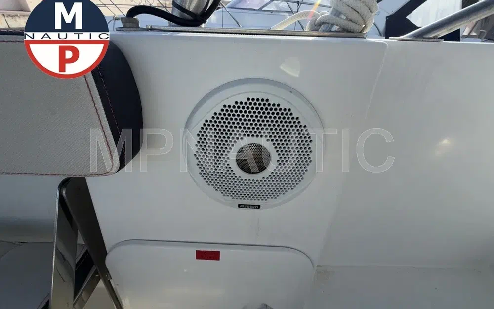 slider 5 Beneteau Flyer 8.8 SUNdeck