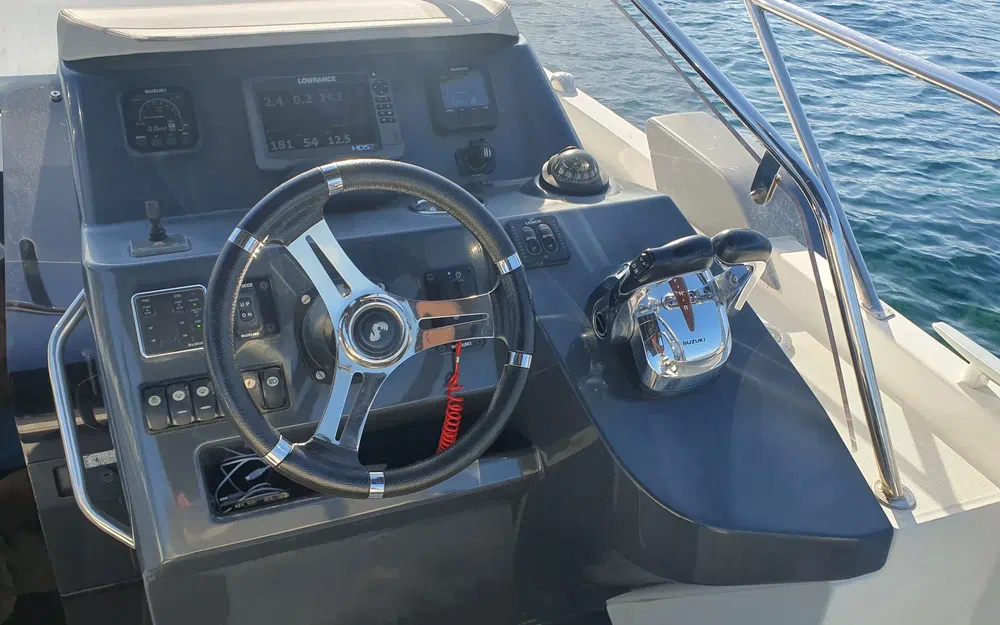 slider 7 Beneteau Flyer 8.8 SUNdeck