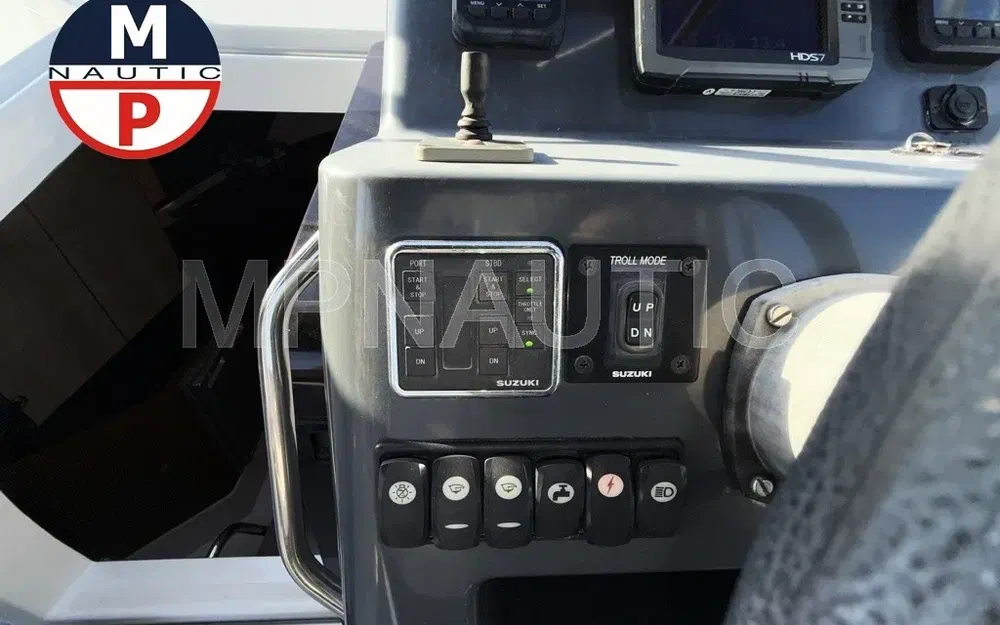 slider 8 Beneteau Flyer 8.8 SUNdeck