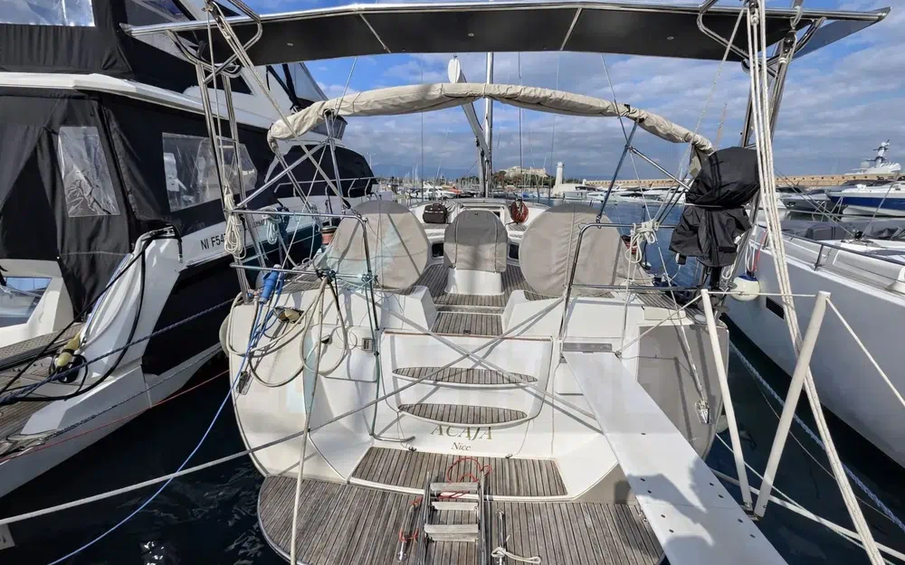 slider 2 Jeanneau 53