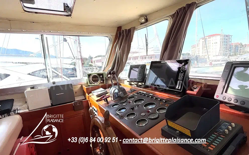 slider 5 Fairways Trawler