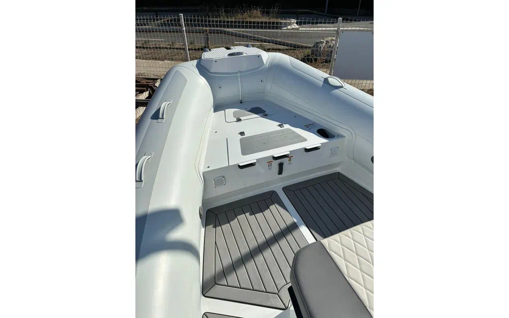 slider 15 Gala Boats V7