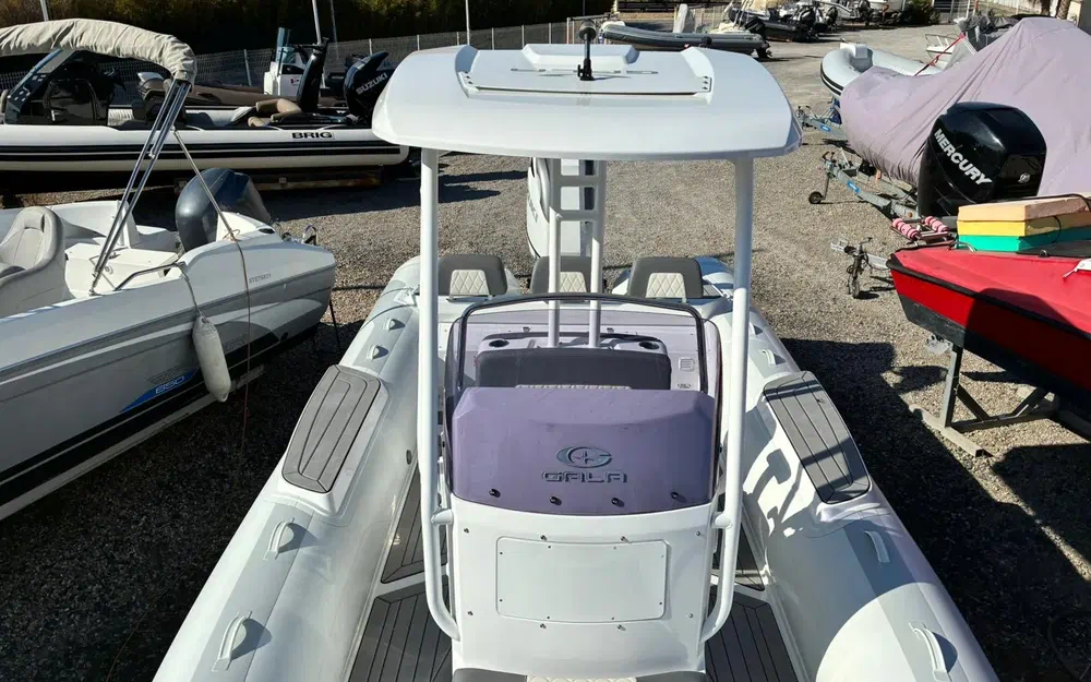 slider 8 Gala Boats V7