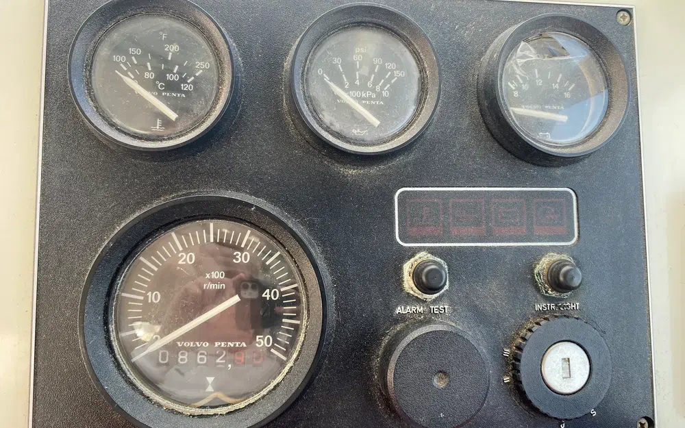 slider 11 Jeanneau Albatros 750